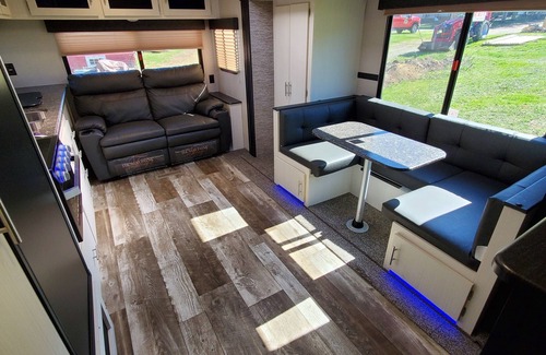 Eustis House | Cozy RV in Sylvester Farm Campground and Cabins.