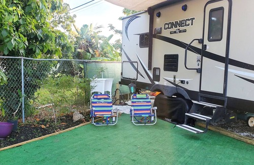 Lehigh Acres House | Cozy RV retreat