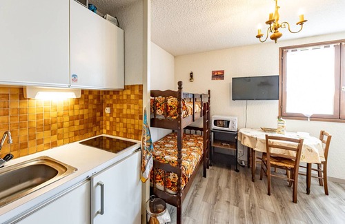 Montgellafrey Apartment | Cozy studio for 2 with kitchenette, close to slopes and shops