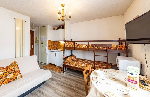 Montgellafrey Apartment | Cozy studio for 2 with kitchenette, close to slopes and shops