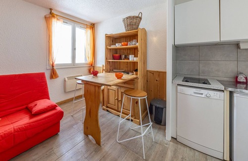 Montgellafrey Apartment | Cozy Studio for 2 Near Slopes and Shops, Mountain Views, Elevator Access