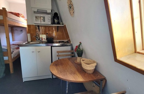 Saint-Michel-de-Chaillol Apartment | Cozy Studio for 3 at the Foot of the Slopes – Great for Families, Hiking and Skiing