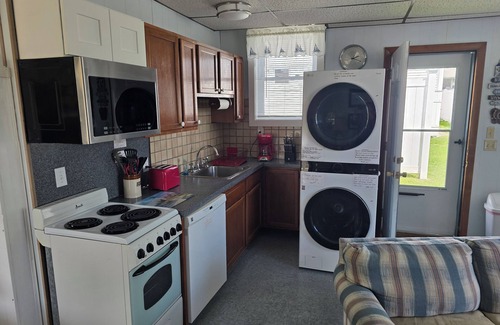 Point Judith House | Cozy Sand hill cove escape! Great for families and vacation goers!
