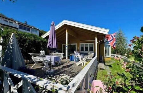 Hurum House | Cozy sea cabin with a great view