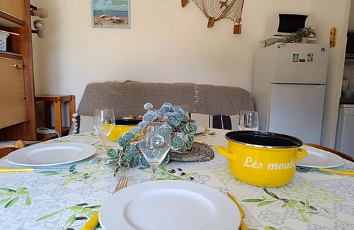 Saint-Brevin-les-Pins House | Cozy Seaside House, 4 Guests, Steps from the Beach!
