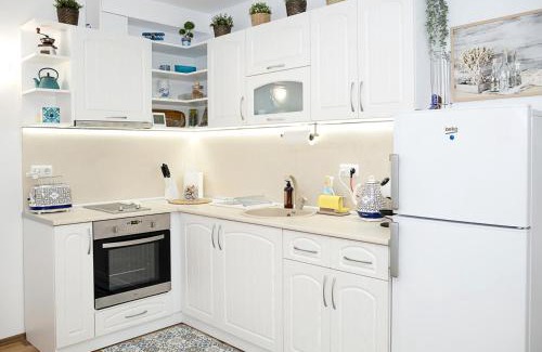 Balchik Apartment | Cozy Seaside Escape - Stylish 1-Bedroom Apartment in Central Balchik by Flat Mаnager