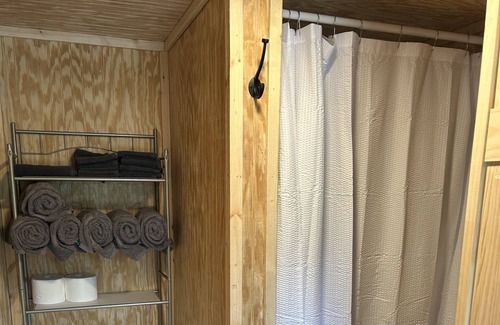 Eminence Cabin | Cozy, secluded cabin in the middle of the Ozark National Scenic Riverways.