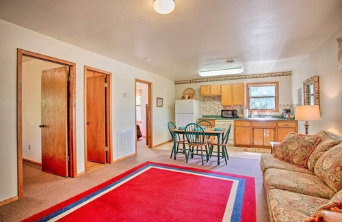 Davis Cabin | Cozy, Secluded Davis Cabin on 60 Wooded Acres