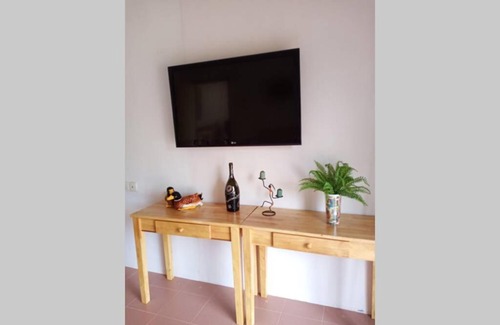 Tanjung Bungah House | Cozy Serene Spacious Homestay close to Beach at Tanjung Tokong, Penang