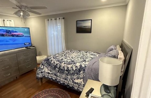 Point Pleasant Beach House | Cozy Shore House- close to boardwalk yet private and quiet