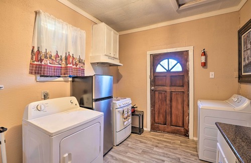 Broadmoor House | Cozy Shreveport Vacation Rental ~ 4 Mi to Dtwn