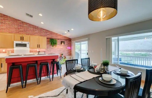 Silverado Ranch House | Cozy Single Story Home in the Heart of Las Vegas