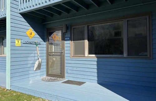 Sunday River Area Condo | Cozy Ski In/Out Brookside 1-bedroom condo with WiFi in Newry