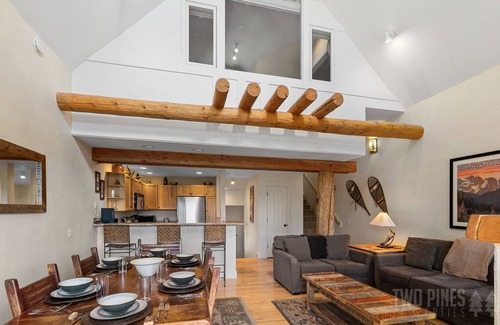 Saddle Ridge Condo | Cozy Ski In/Out Condo! Private Patio ,Hot Tub, + Grill!