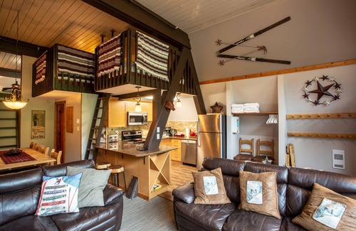 Silver Star Mountain Condo | Cozy Ski-In/Out Retreat with Hot Tub & BBQ