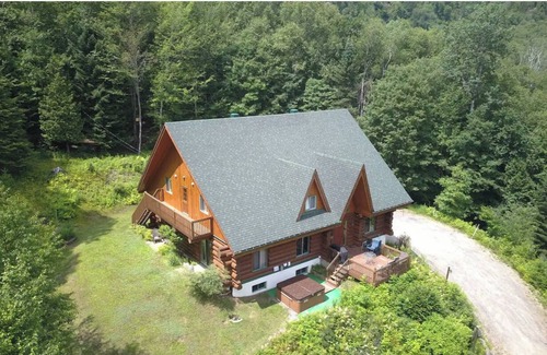 Mont-Tremblant Ski Chalet | Cozy ski retreat Mont-Tremblant Ski/Spa