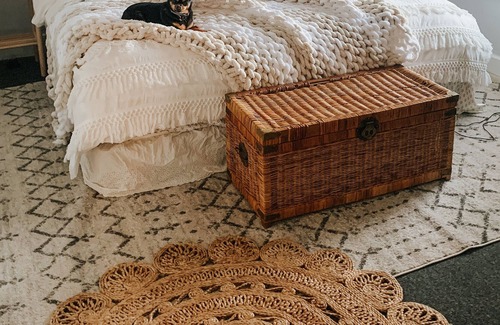 Maysville Apartment | ~ Cozy Small Town Boho Getaway ~
