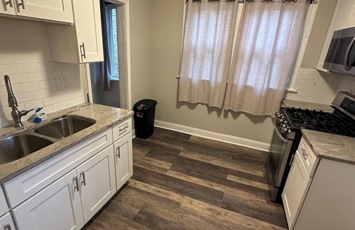 South Shore House | Cozy South Shore Bungalow – Near Lake, Downtown & Attractions!