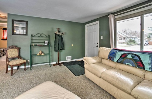 Commerce Township House | Cozy Southeast Michigan Home w/ Private Yard