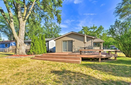 Commerce Township House | Cozy Southeast Michigan Home w/ Private Yard