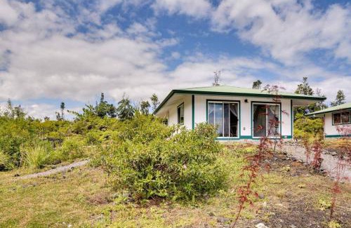 Keaau Apartment | Cozy Space - 1 Mi to Ocean!