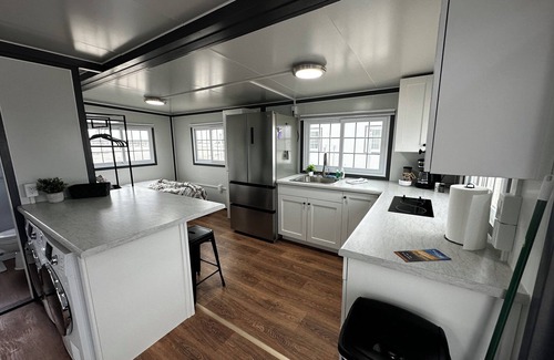 Monahans Apartment | Cozy Space, Expansive Feel: Very open BoxHouse, Monahans, TX
