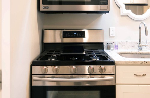 Sugar Grove House | Cozy space for 2-4 people for a special get away