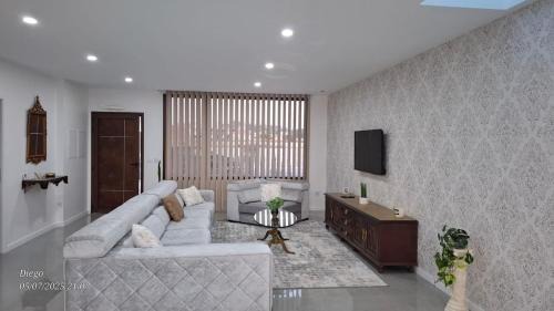 Mira House | Cozy space