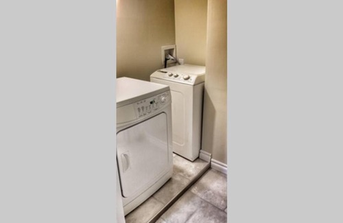 Downtown Gatineau Apartment | Cozy Spacious 2 Bedroom basement Apt by Amazing Property Rentals