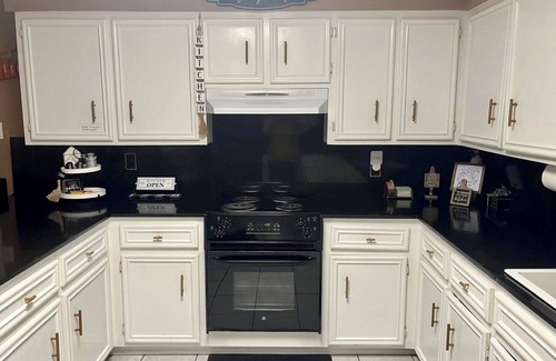 McAllen House | Cozy & Spacious 3-bedroom Townhome