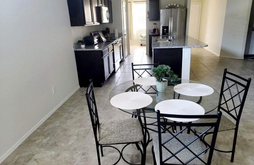 Tuscano House | Cozy, spacious 5 bedroom house