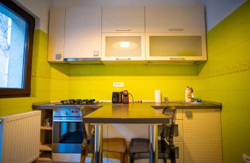 Gara de Nord Apartment | Cozy & Spacious Apartment near Victoriei Square