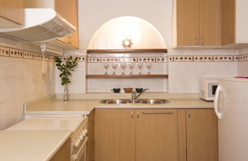 Centro Historico Apartment | COZY & SPACIOUS BOUTIQUE LOFT Close to LA RONDA- AUTHENTIC Colonial touches