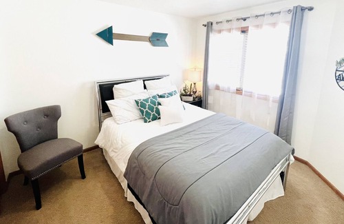 Bismarck House | Cozy Split Level Home Minutes from Downtown