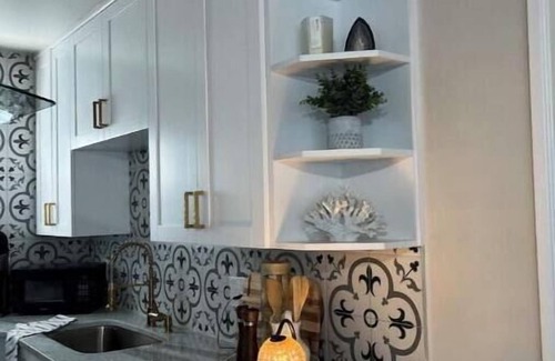 Old Seminole Heights House | Cozy stay at Tampa Bay!