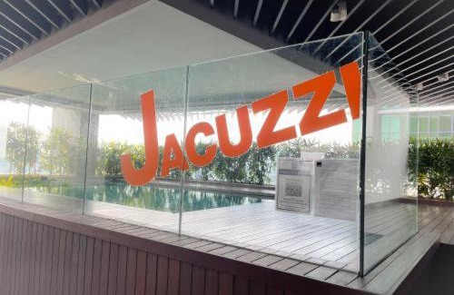 Petaling Jaya Apartment | Cozy Stay - Atria Sofo in Damansara Jaya