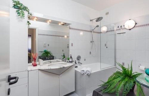 Piotello Apartment | Cozy Stay near Linate & Station