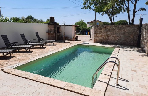 Katun Villa | Cozy stone villa in Porec with private pool and covered terrace