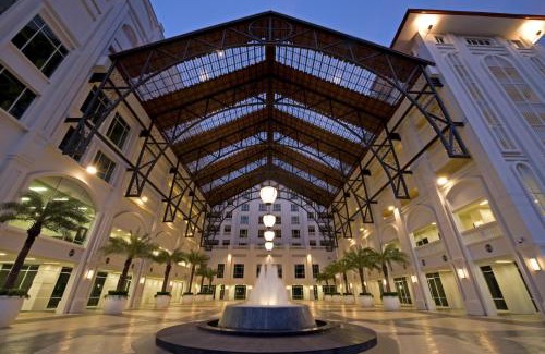 Seri Tanjung Pinang Apartment | Cozy Straits Quay Marina Suites W balgony and free car park 3B2R