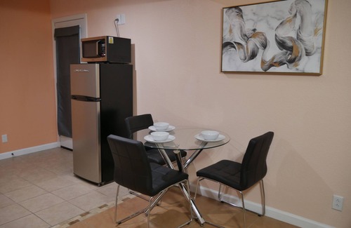 Spring Valley Apartment | Cozy Studio 10 Min From The Strip