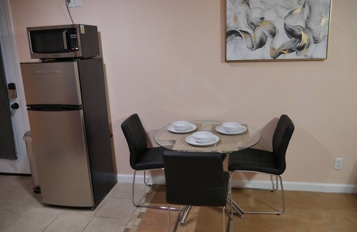 Spring Valley Apartment | Cozy Studio 10 Min From The Strip