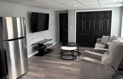 Binghamton Apartment | Cozy studio apartment above a Bar and Grill