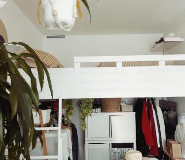 College Park and Old Oak Apartment | Cozy Studio Apartment