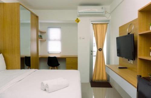 South Tangerang Apartment | Cozy Studio at Urbantown Serpong Apartment By Travelio