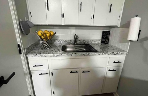 Westerville House | Cozy Studio Centrally Located