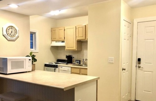 Norwich Condo | Cozy studio condo w/Resort Style amenities near casinos