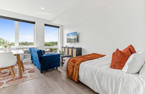 Kingfield Apartment | Cozy Studio Escape Near Downtown Minneapolis