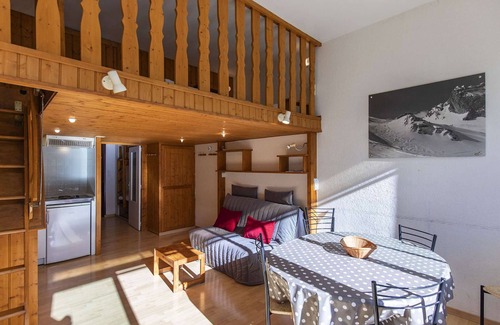Eaux-Bonnes Apartment | Cozy studio for 4, balcony with mountain view, near Gourette slopes