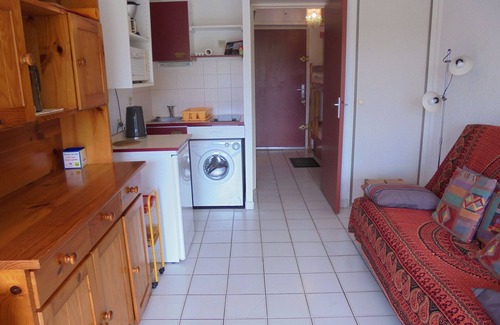 Plage d'Argeles Apartment | Cozy Studio for 4 with Pool, Parking, Near Beach & Shops