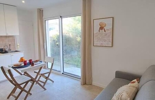 Gradignan House | Cozy studio in a peaceful garden